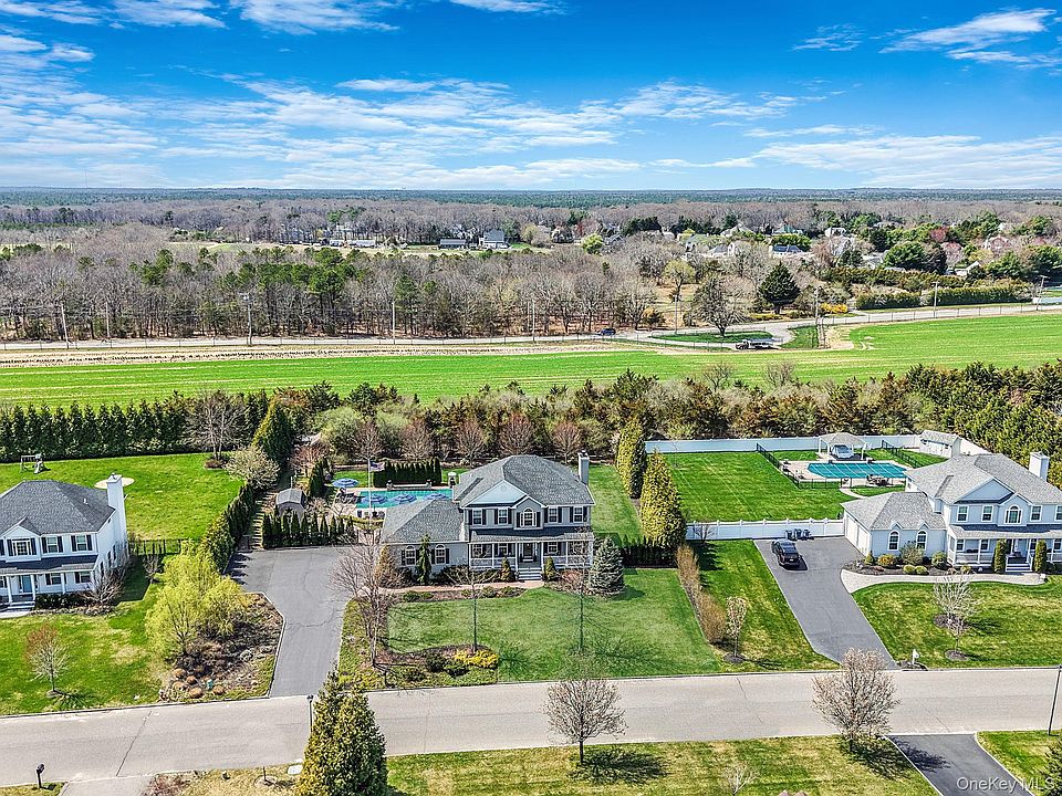 1st image of 98 Calverton Court