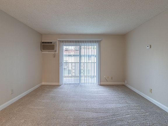 5th image of 5981 Lake Crest Way APT 30