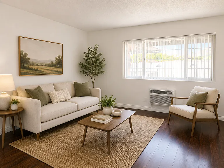 316 N Alameda Ave #E — Photo 4