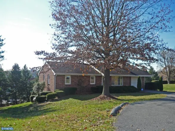 50 Hafer Dr, Leesport, PA 19533