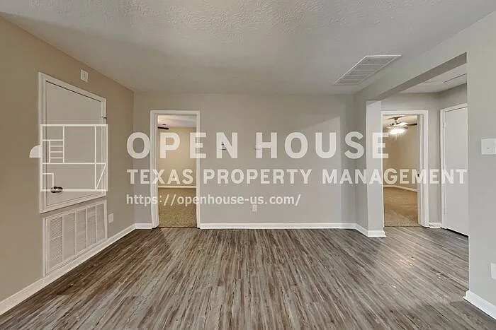 7750 Shavano Ln — Photo 16