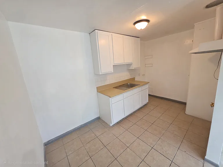 12521 York Ave #C — Photo 2