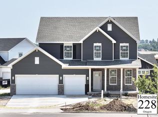 212 Peterson Trl, Oregon, WI 53575