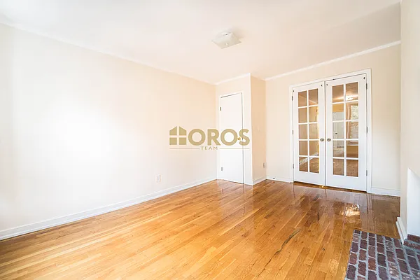 Rented by City Connections Realty | media 10