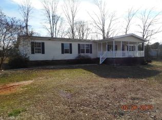 3711 Bray Rd, Hamptonville, NC 27020