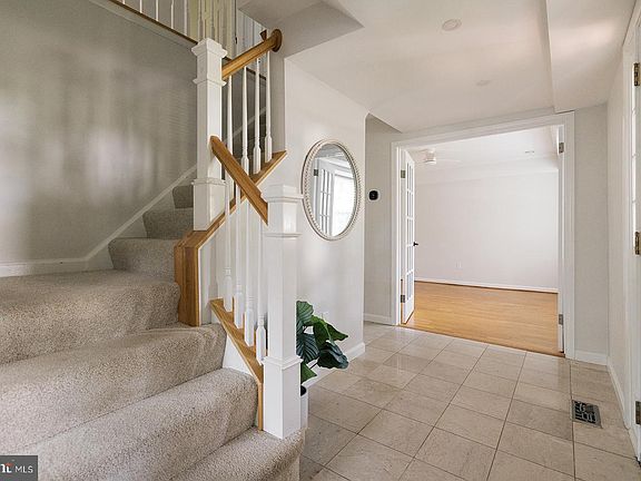 3rd image of 12824 Mount Royal Ln