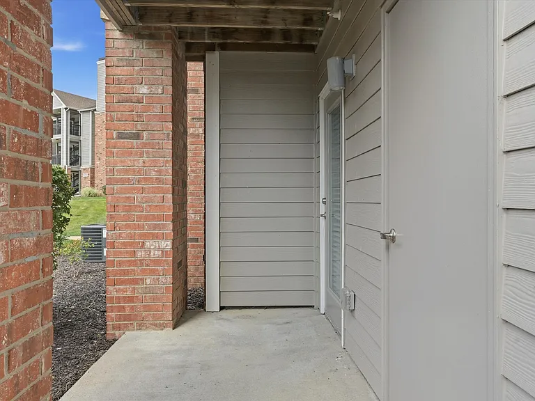 Villa Estates at Lenexa — Photo 47