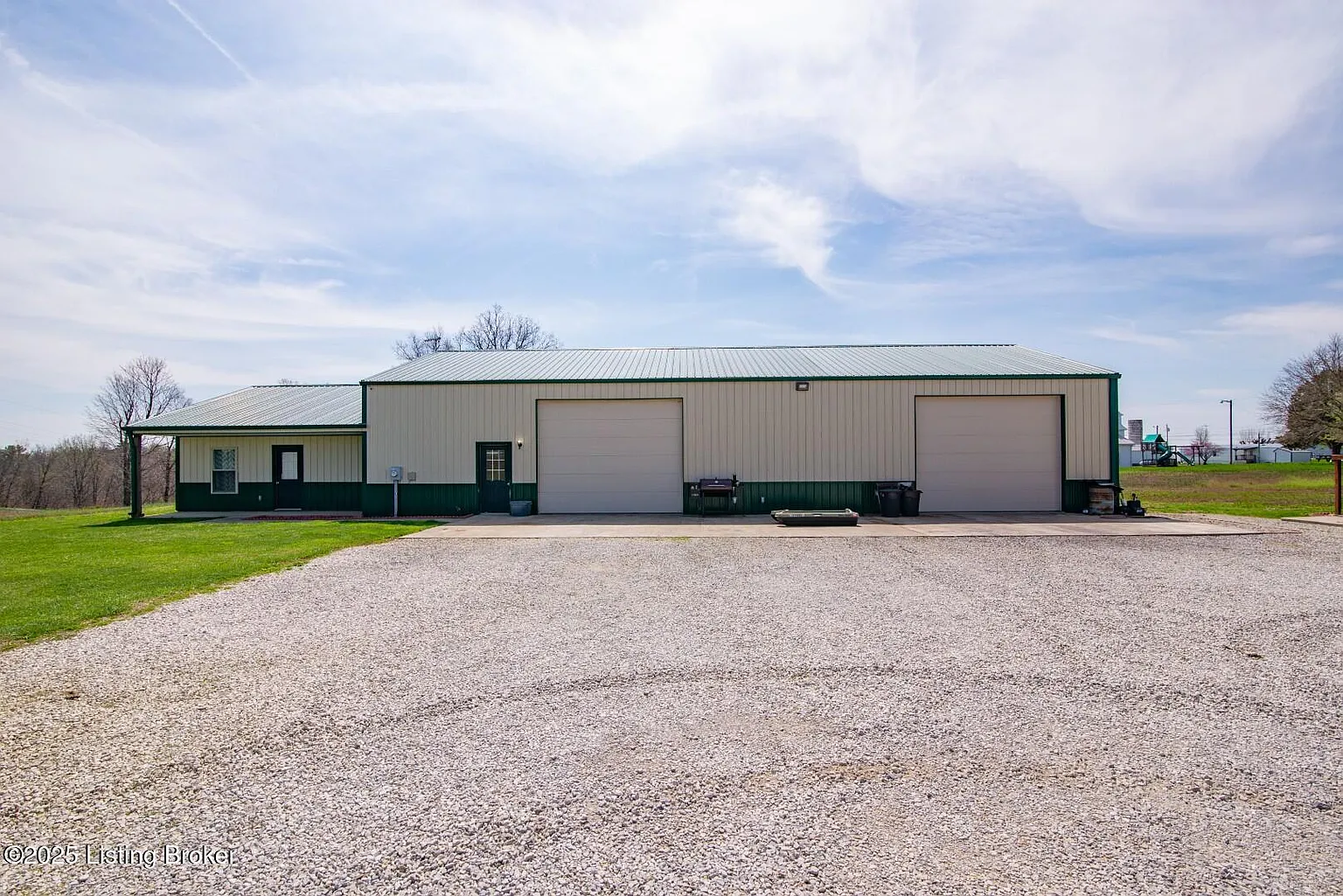 100 W Butler Ln photo 1
