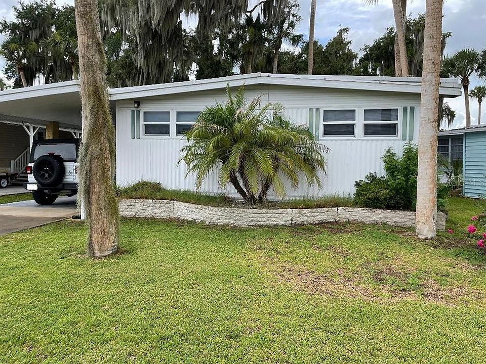 1st image of 112 Palm Dr #B