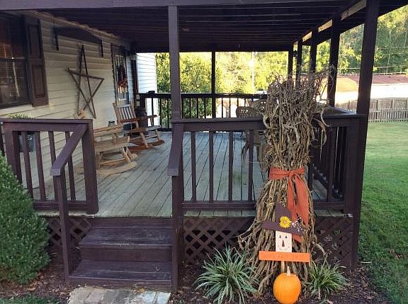 2nd image of 309 Calumet Ct