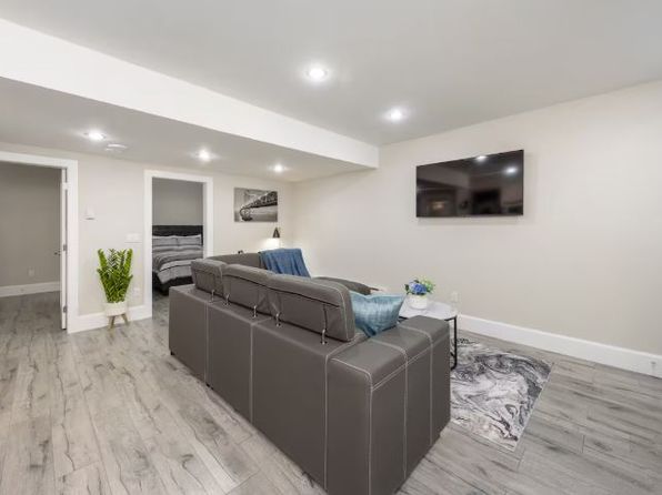 13801 60th Ave, Surrey, BC V3X 0H3