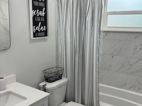 3rd image of 8299 NE Miami Ct APT 2