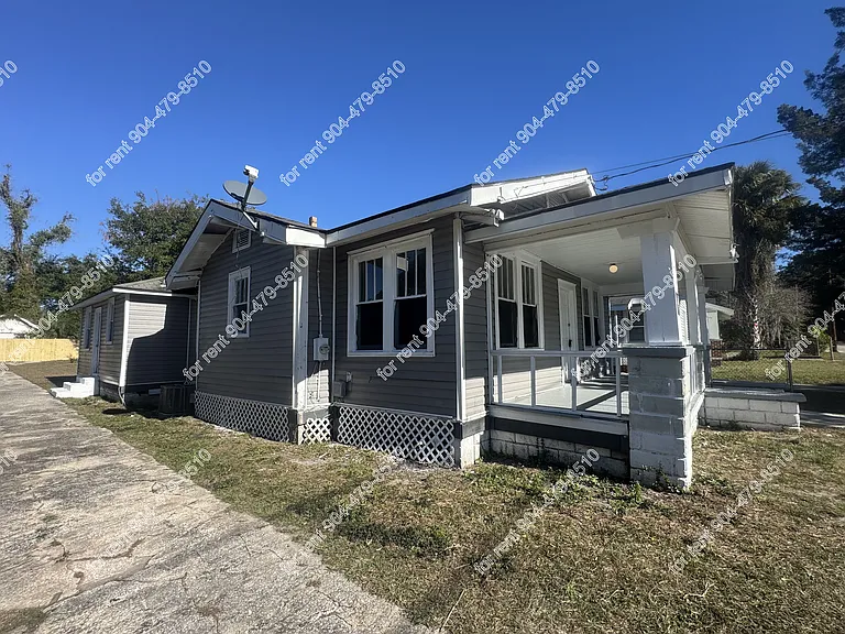 1243 Ida St — Photo 4