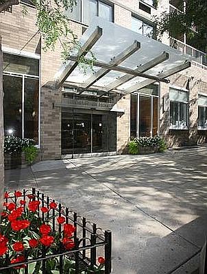 4th image of 424 W End Ave #802