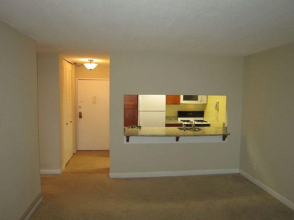 2nd image of 11801 Rockville Pike APT 1609