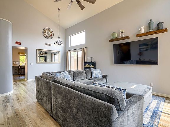 2nd image of 4814 E Eden Dr