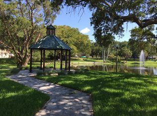 726 Dartmoor St N, Saint Petersburg, FL 33701