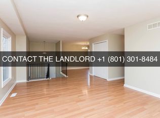 1564 Banbury Ave, Saint Charles, IL 60174