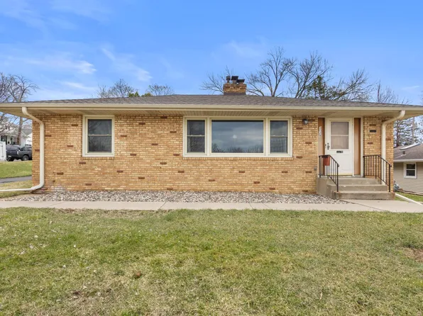 3029 Silver Lake Rd, Saint Anthony, MN 55418