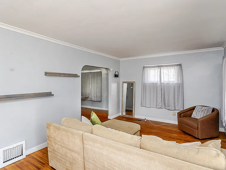 1802 Loxley Rd — Photo 6