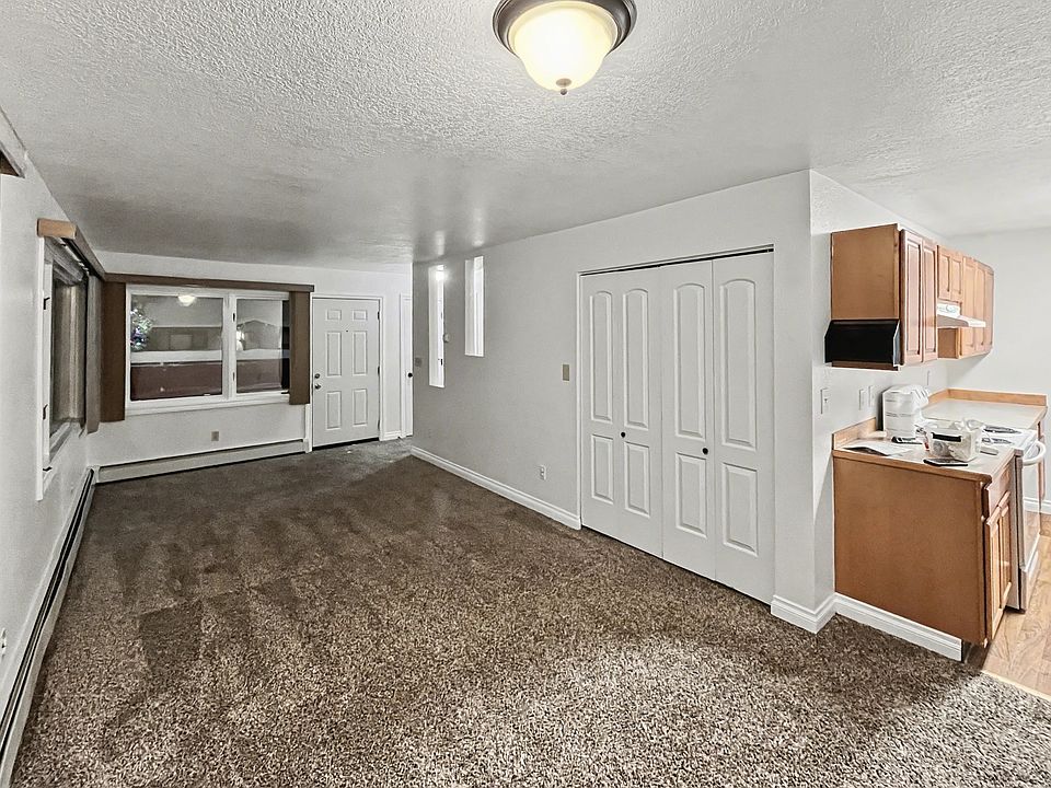 1st image of 3309 Oregon Dr #1