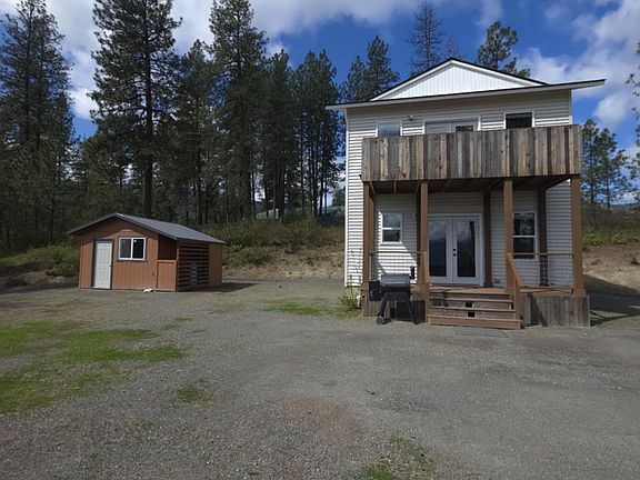 Front view with Shed