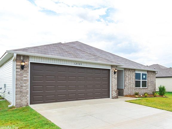 3rd image of 12309 Firethorn Dr