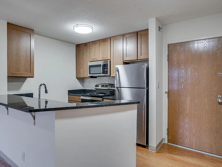 Laurel Village Apartments — Photo 58