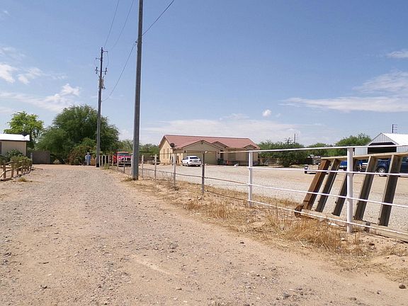 3rd image of 21005 W Ramos Ln