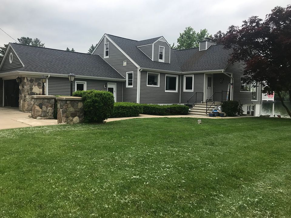 2nd image of 1848 Lakesview Blvd