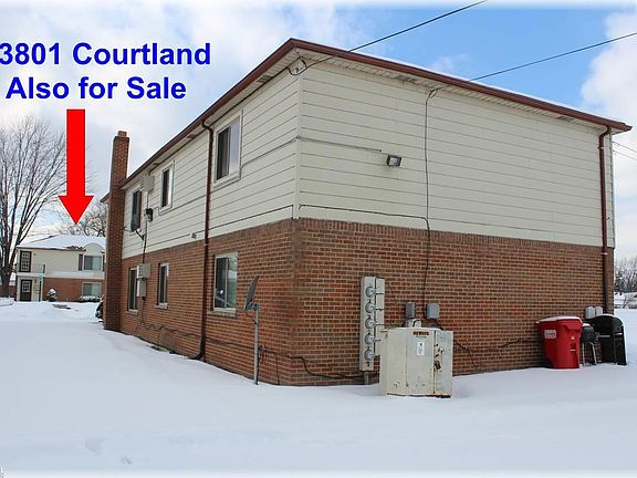 3rd image of 23800 Courtland Ave