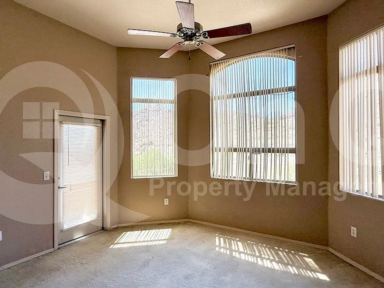 9820 N Central Ave #308 — Photo 4