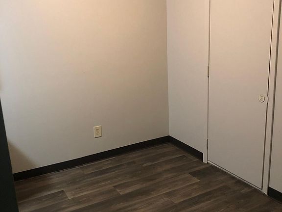 5th image of 1844 Preston Ct NW APT B70