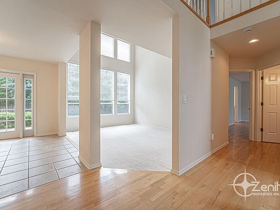 4th image of 1405 NE 158th Ct