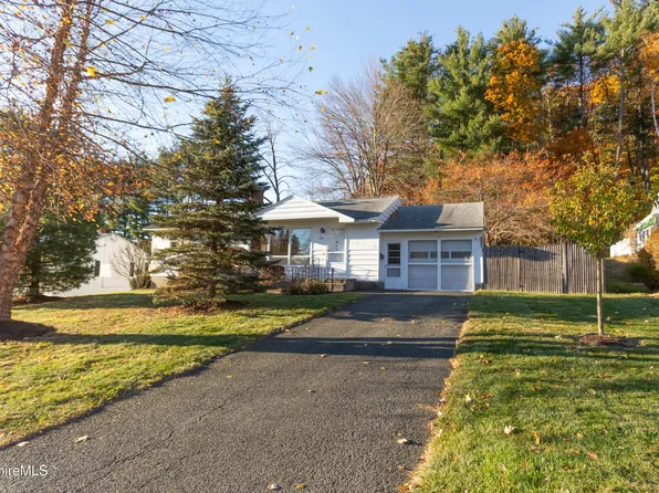 95 Asci Dr, Pittsfield, MA 01201