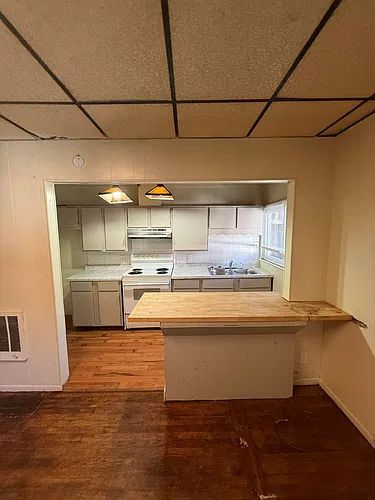 Floor plan E
