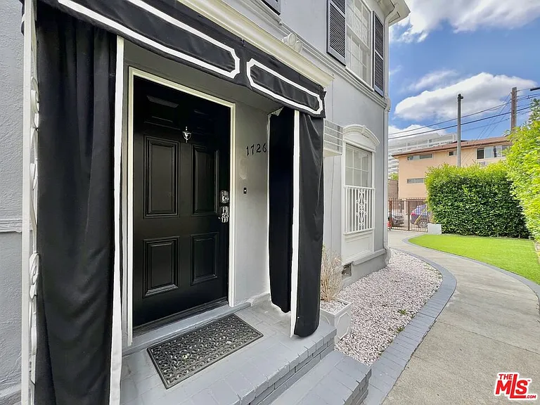 1724 El Cerrito Pl #8 — Photo 9