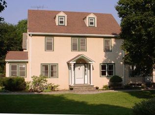 15 Holly Pl, Hastings On Hudson, NY 10706