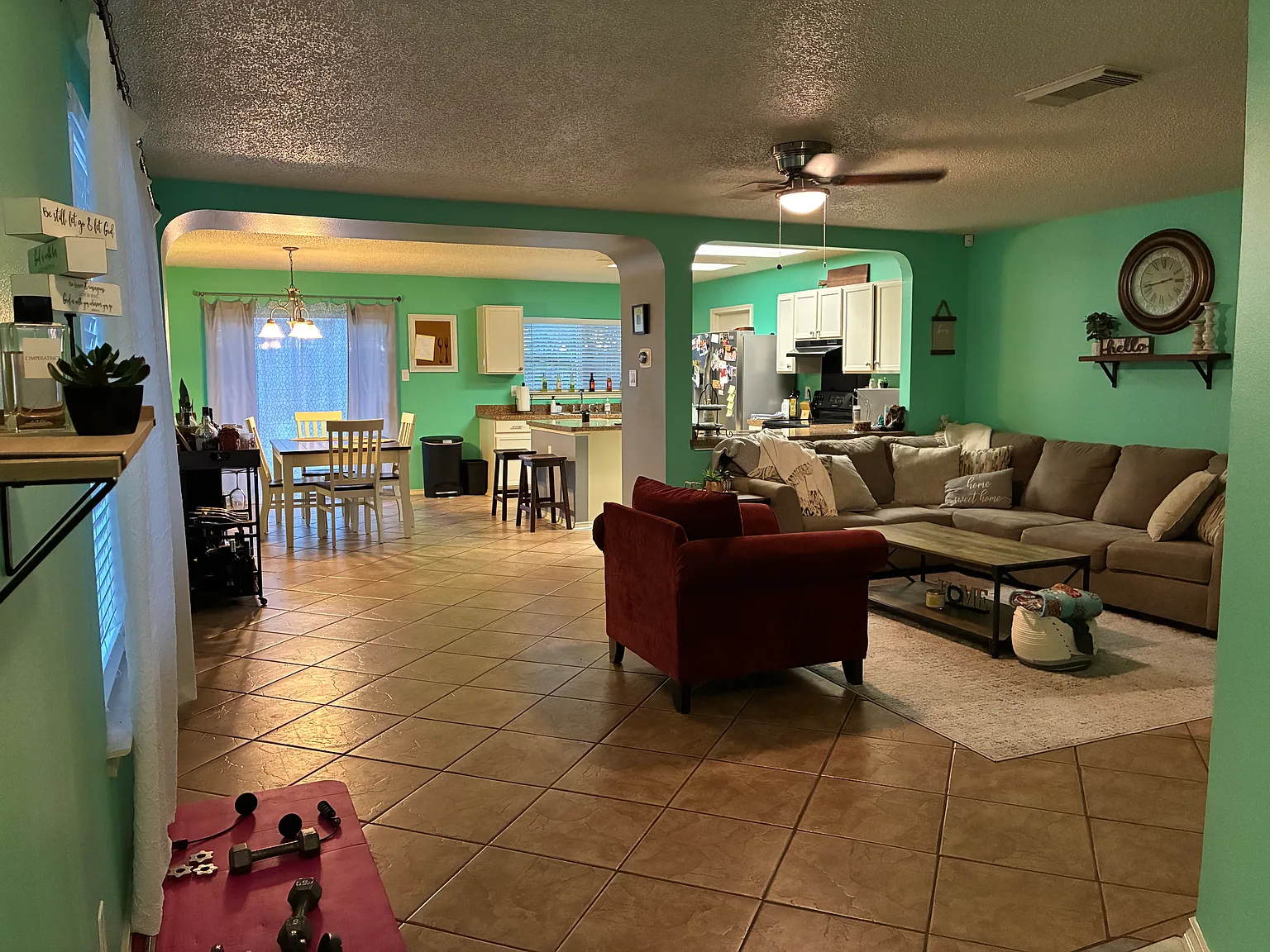 3 bed, 1584 sqft, $1,795 — Photo 2