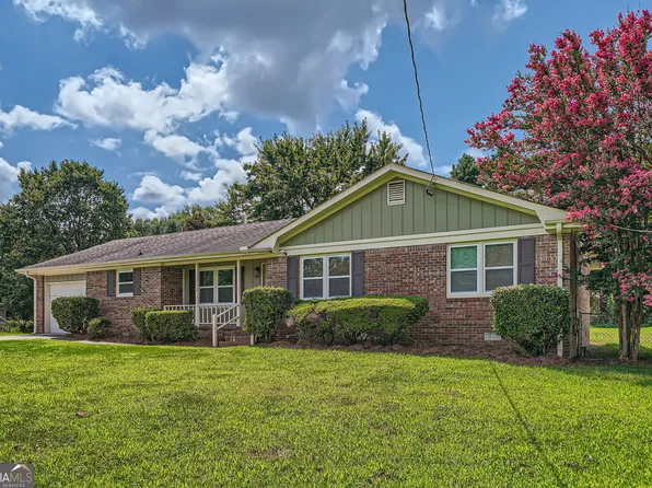 881 Jefferson Dr SW, Conyers, GA 30094