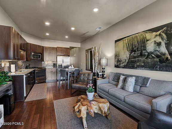 4th image of 6169 Park Ln S #30