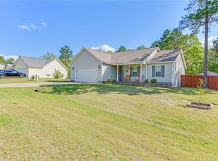 308 Sandstone Dr, Raeford, NC 28376