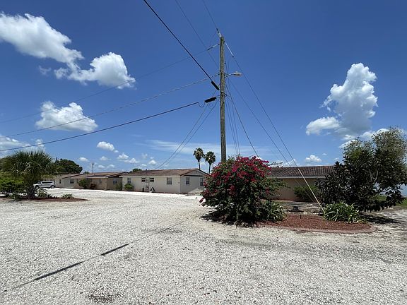 5th image of 1225 W Pierce St #1219