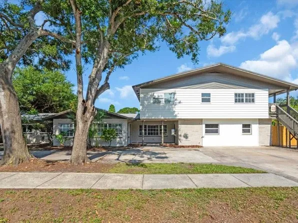 5136 68th St N, Saint Petersburg, FL 33709