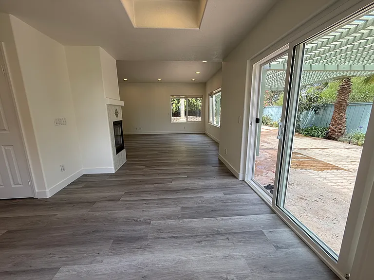 401 Hickoryhill Dr — Photo 13