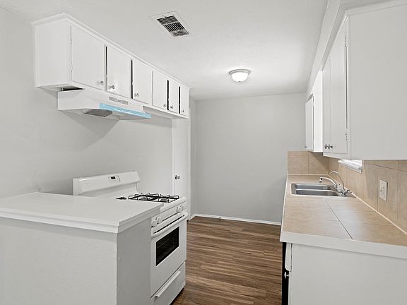 5th image of 408 Grantham Rd