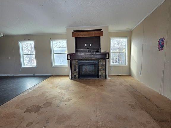 3rd image of UNIT 10-2004 Alice ROAD