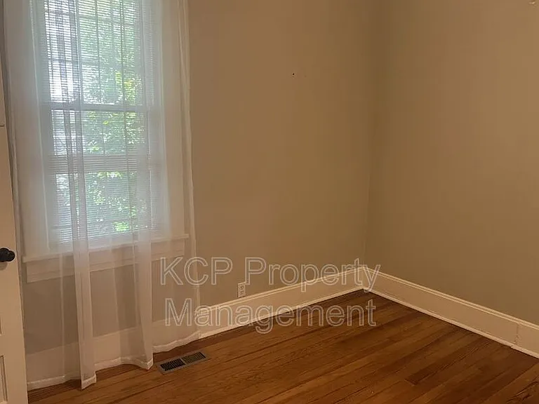 3101 Park Ave — Photo 15