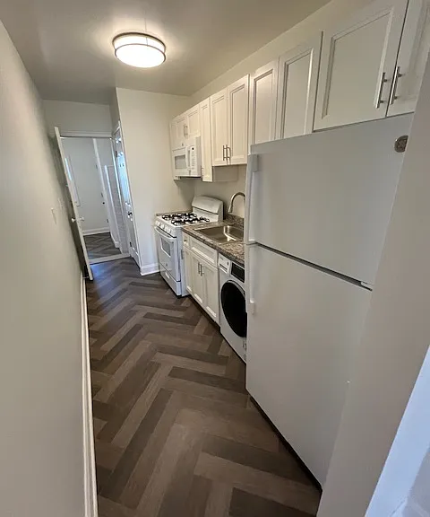 3930 10th St NE #3 — Photo 13