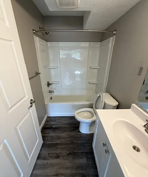 Beacon Point Apartments — Photo 28